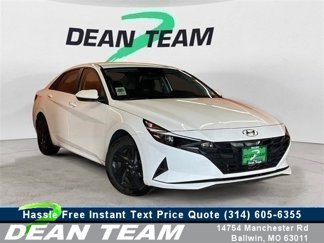 Used 2022 Hyundai Elantra Blue image 1