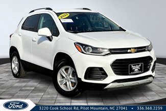 Used 2022 Chevrolet Trax LT image 1