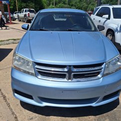 Used 2013 Dodge Avenger SE image 1