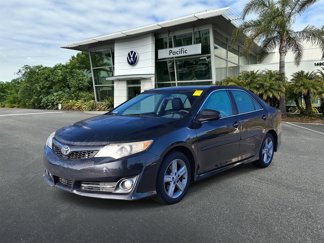 Used 2013 Toyota Camry SE image 1