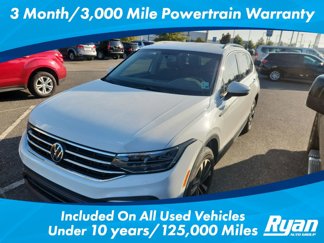Used 2022 Volkswagen Tiguan S image 1