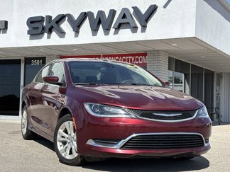 Used 2016 Chrysler 200 Limited image 1