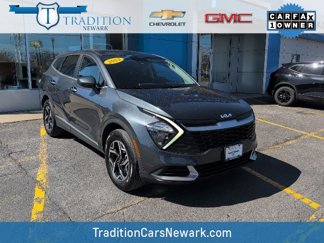 Used 2023 Kia Sportage LX image 1