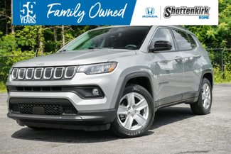 Used 2022 Jeep Compass Latitude image 1