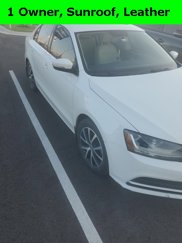 Used 2017 Volkswagen Jetta SE image 1