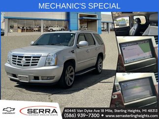 Used 2014 Cadillac Escalade Luxury image 1