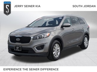 Used 2017 Kia Sorento LX image 1