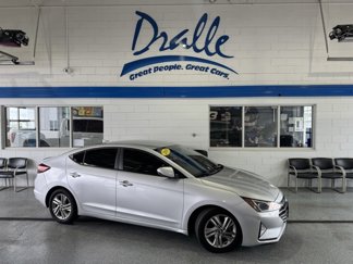 Used 2019 Hyundai Elantra SEL image 1