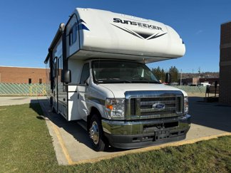 Used 2021 Ford E-450 and Econoline 450 Super Duty w/ Motorhome Prep Package image 1