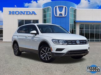 Used 2021 Volkswagen Tiguan SE w/ Panoramic Sunroof Package image 1