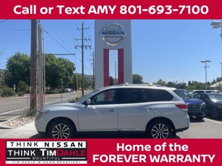 Used 2015 Nissan Pathfinder SL image 1