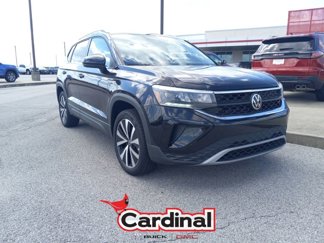 Used 2022 Volkswagen Taos SE w/ Panoramic Sunroof Package image 1