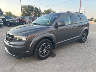 Used 2018 Dodge Journey SE w/ Blacktop Package image 1