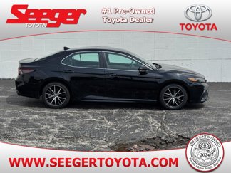 Certified 2023 Toyota Camry SE image 1