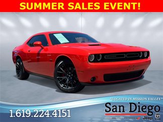 Used 2018 Dodge Challenger R/T image 1