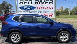 Used 2020 Nissan Rogue SV image 1