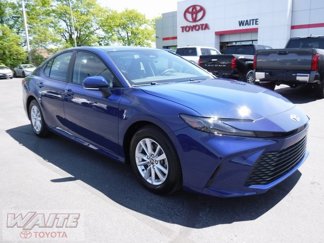 Used 2025 Toyota Camry LE image 1