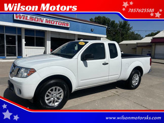 Used 2016 Nissan Frontier SV image 1