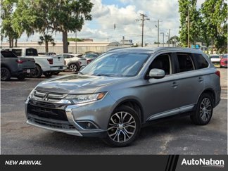 Used 2017 Mitsubishi Outlander SEL image 1