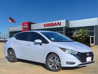 New 2025 Nissan Versa SV w/ Trunk Package image 1