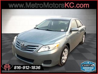 Used 2010 Toyota Camry image 1