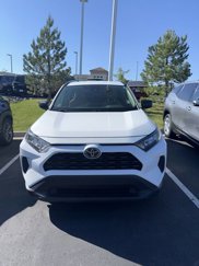 Used 2019 Toyota RAV4 LE image 1