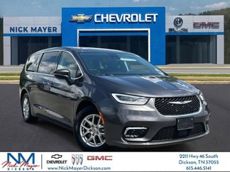 Used 2023 Chrysler Pacifica Touring-L image 1