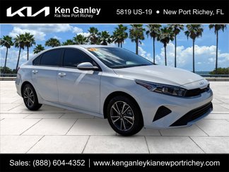 Used 2023 Kia Forte LXS image 1