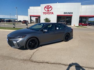 New 2025 Toyota Camry SE image 1