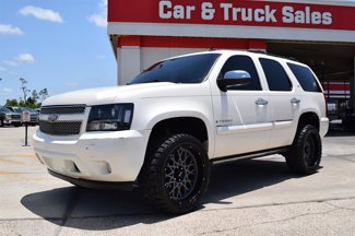 Used 2008 Chevrolet Tahoe LTZ w/ LTZ Preferred Equipment Group image 1