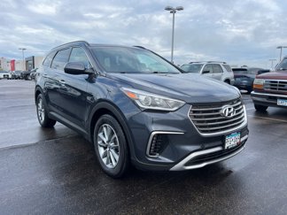 Used 2017 Hyundai Santa Fe SE image 1