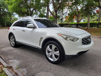 Used 2010 INFINITI FX35 AWD w/ Navigation Pkg image 1