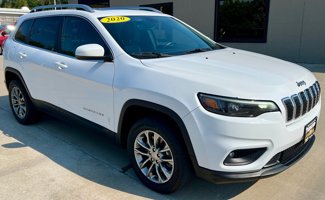 Used 2020 Jeep Cherokee Latitude Plus w/ Comfort/Convenience Group image 1