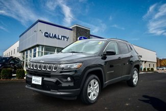Used 2022 Jeep Compass Latitude image 1