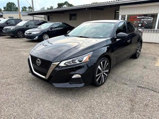 Used 2022 Nissan Altima 2.5 SR image 1