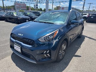Used 2022 Kia Niro EX image 1