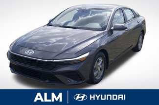 New 2025 Hyundai Elantra SE image 1