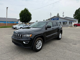 Used 2018 Jeep Grand Cherokee Laredo image 1
