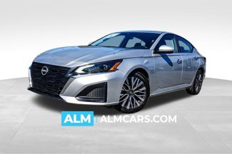 Used 2023 Nissan Altima 2.5 SV image 1