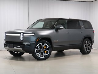 Used 2023 Rivian R1S Adventure image 1