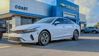 Used 2022 Kia K5 LXS image 1