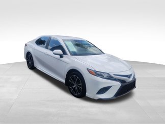 Used 2019 Toyota Camry SE video 1