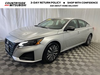 Used 2024 Nissan Altima 2.5 SV image 1