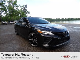 Used 2019 Toyota Camry XSE image 1