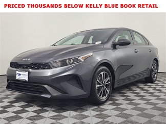 Used 2023 Kia Forte LXS image 1