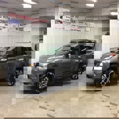 Used 2022 Nissan Rogue SV image 1