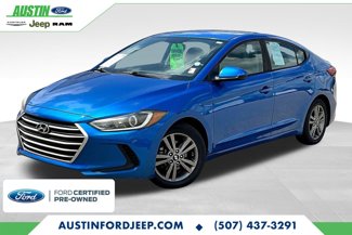 Used 2017 Hyundai Elantra SE image 1