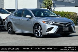 Used 2019 Toyota Camry SE image 1