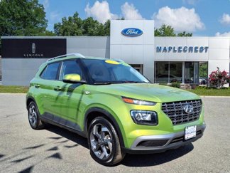 Used 2024 Hyundai Venue SEL image 1
