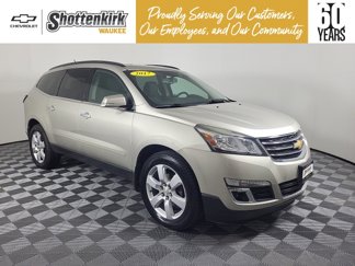 Used 2017 Chevrolet Traverse LT w/ Style and Technology Package image 1